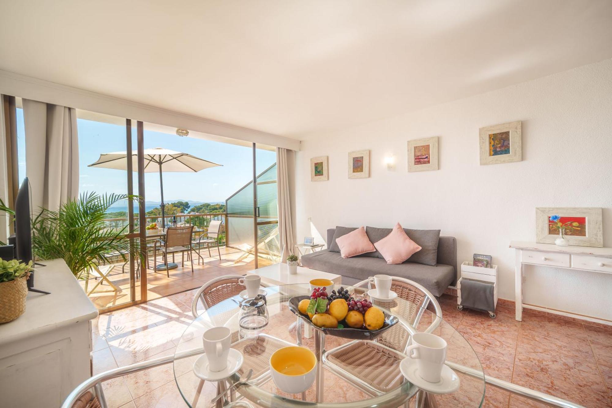 Apartment The Shell Ii, Beach Views And Pool Alcúdia Kültér fotó